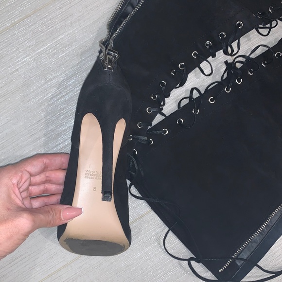 Tony Bianco Ariette Suede Thigh High boots! - Picture 6 of 6